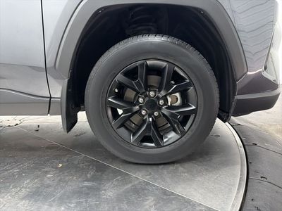 2024 Toyota RAV4 - Photo 9