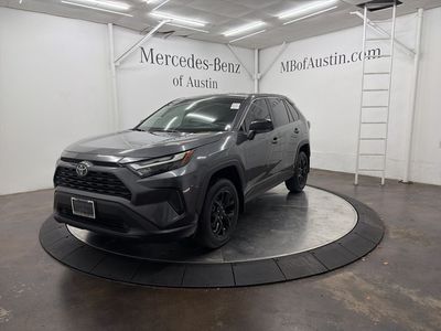 2024 Toyota RAV4 - Photo 3