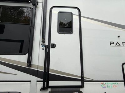 2024 Alliance RV Paradigm - Photo 6