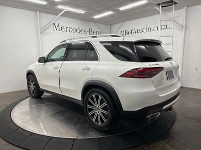 2026 Mercedes-Benz GLE — detail view