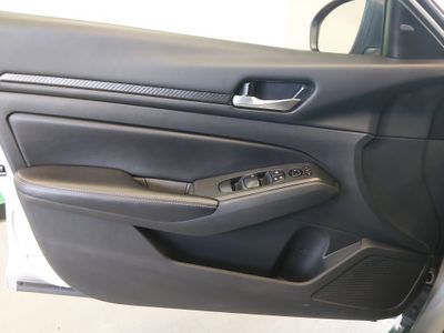 2024 Nissan Altima — photo 18 view