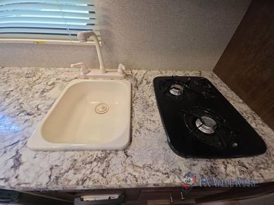 2018 Keystone RV Hideout Single Axle - Photo 15
