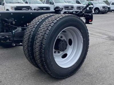 2026 Ford Chassis Cab - Photo 9