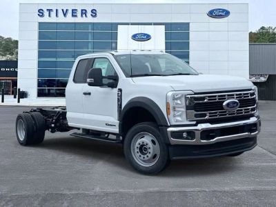 2026 Ford Chassis Cab - Photo 1