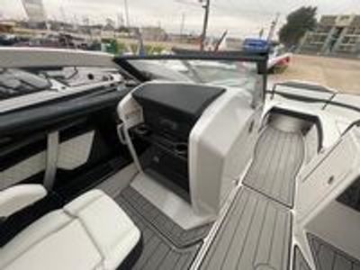2025 Yamaha 275 SE - Photo 10