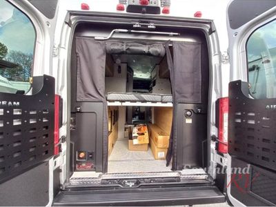 2025 Airstream Rangeline - Photo 7
