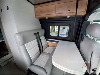 2025 Airstream Rangeline - Photo 11