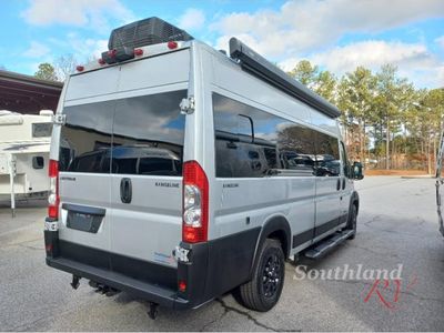 2025 Airstream Rangeline - Photo 3