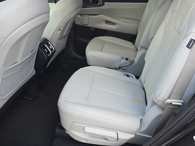 2026 Kia Sorento Hybrid - Photo 17