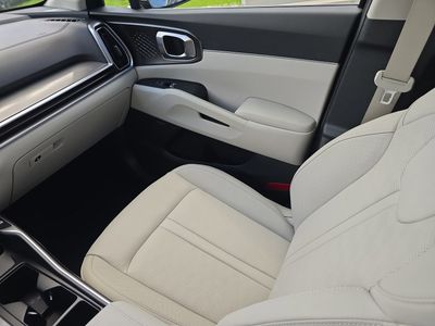 2026 Kia Sorento Hybrid - Photo 16