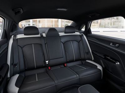 2026 Kia K5 — photo 16 view