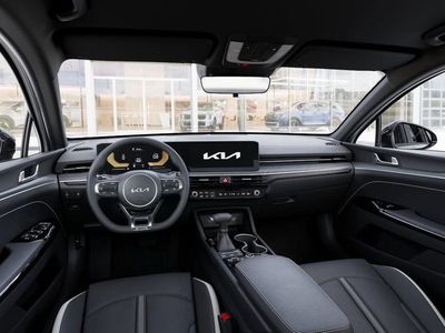 2026 Kia K5 — photo 14 view
