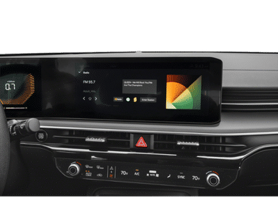2025 Kia K5 - Photo 7