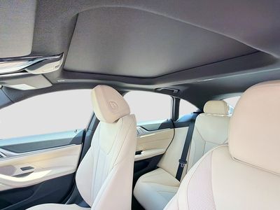 2026 BMW i4 - Photo 27