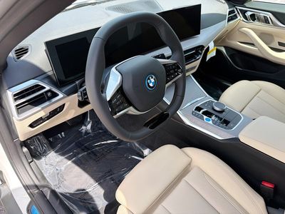 2026 BMW i4 - Photo 26