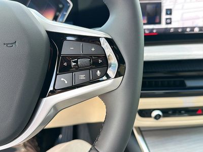 2026 BMW i4 - Photo 39