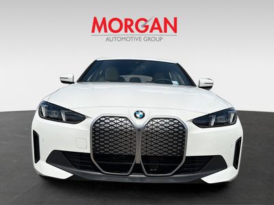 2026 BMW i4 - Photo 8