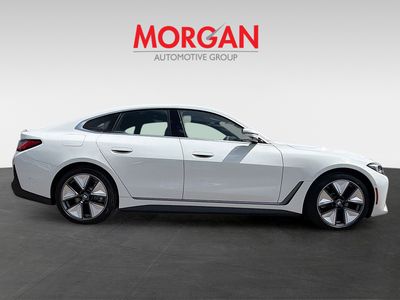 2026 BMW i4 - Photo 2