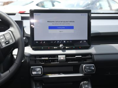 2026 Toyota RAV4 Plug-in Hybrid - Photo 9