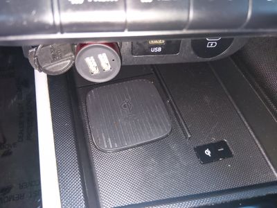 2024 Hyundai Elantra — photo 19 view