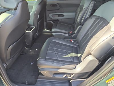2027 Kia Telluride Hybrid - Photo 17