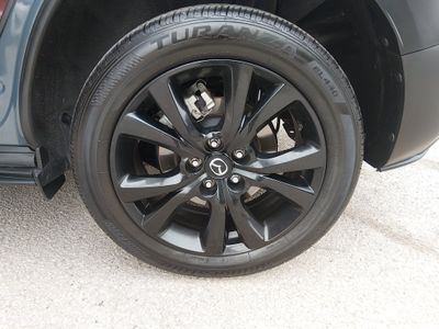 2025 Mazda CX-30 - Photo 11