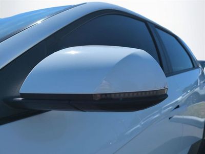 2026 Hyundai IONIQ 5 - Photo 12