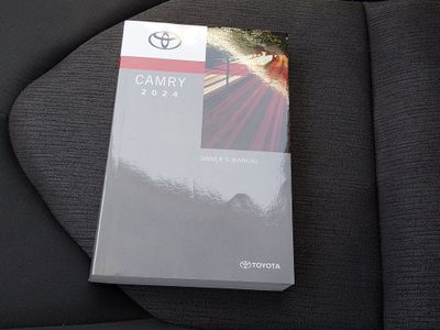 2024 Toyota Camry - Photo 19