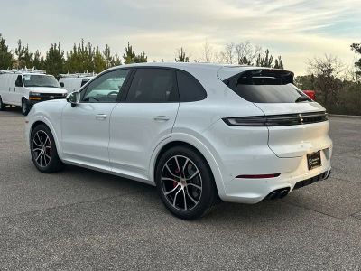 2024 Porsche Cayenne - Photo 9