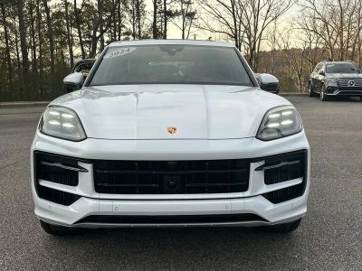 2024 Porsche Cayenne - Photo 3