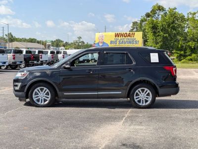 2016 Ford Explorer - Photo 2