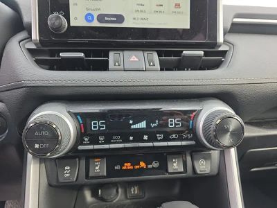 2024 Toyota RAV4 XLE Premium - Photo 18