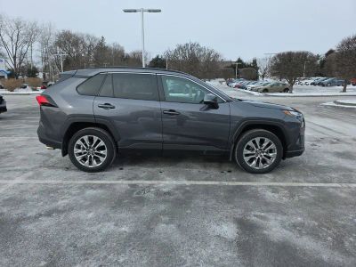 2024 Toyota RAV4 XLE Premium - Photo 9