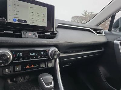 2024 Toyota RAV4 XLE Premium - Photo 23