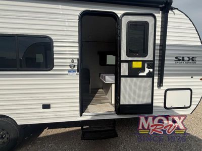 2026 Jayco Jay Flight SLX - Photo 10