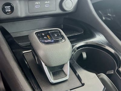 2025 Nissan Rogue - Photo 13