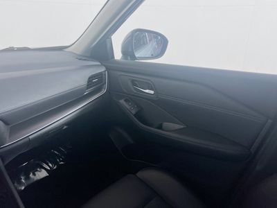 2025 Nissan Rogue - Photo 18