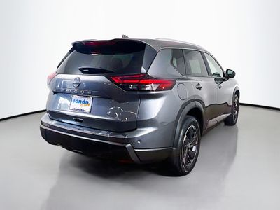 2025 Nissan Rogue - Photo 21