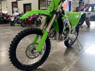 2026 Kawasaki KX450 - Photo 2