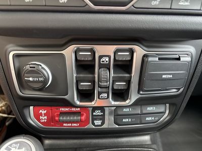 2026 Jeep Wrangler — photo 70 view