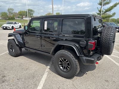 2026 Jeep Wrangler — photo 19 view