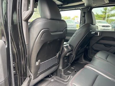 2026 Jeep Wrangler — photo 40 view