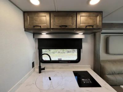 2026 Tiffin MIDAS — photo 11 view