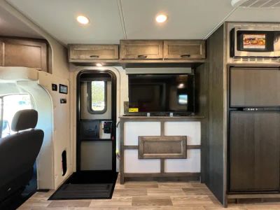 2026 Tiffin MIDAS — photo 16 view