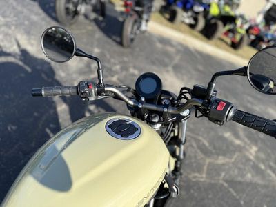 2025 Kawasaki Eliminator - Photo 11