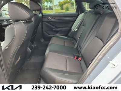 2022 Honda Accord Hybrid - Photo 13