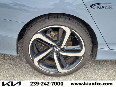 2022 Honda Accord Hybrid - Photo 10