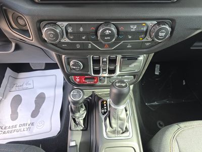 2026 Jeep Wrangler — photo 15 view