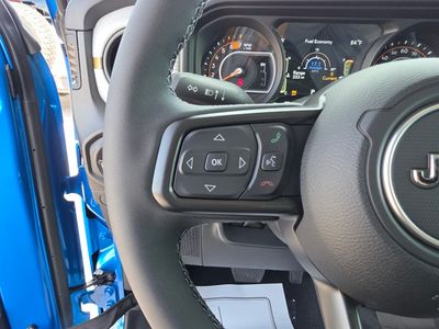 2026 Jeep Wrangler — photo 17 view