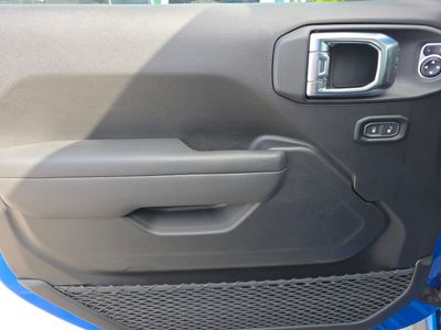 2026 Jeep Wrangler — photo 14 view